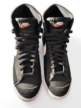 Nike Kids Black White High-Top Sneakers NWOB 7Y
